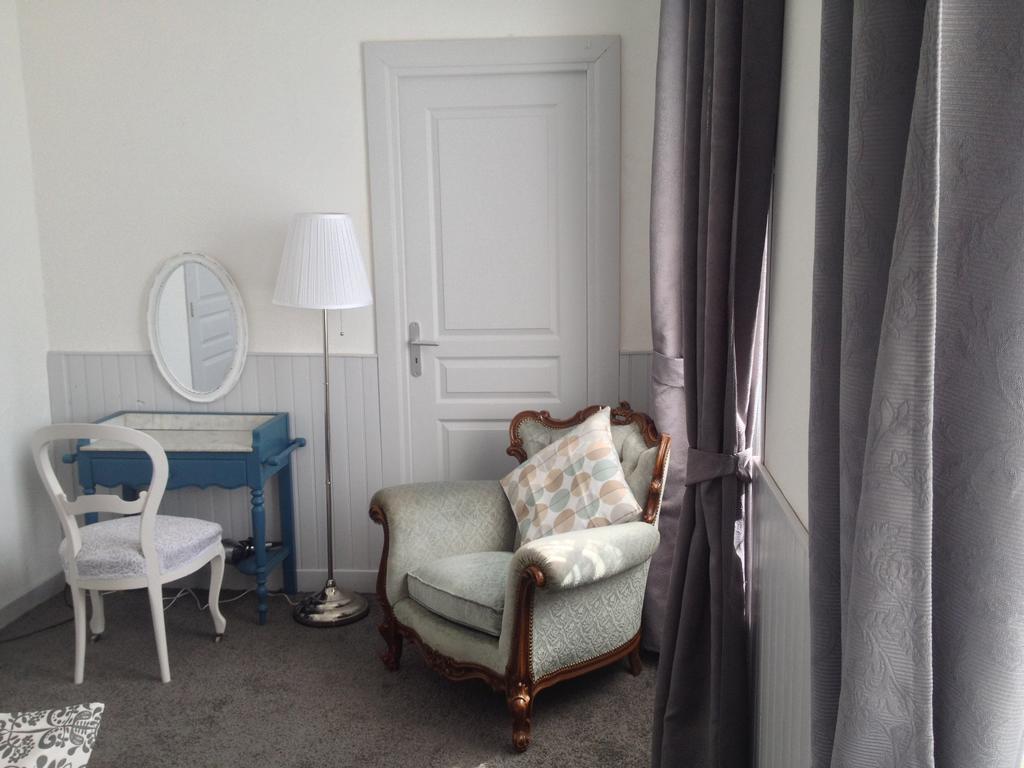 Le Petit Dragon Rouge Hotel Miers Room photo